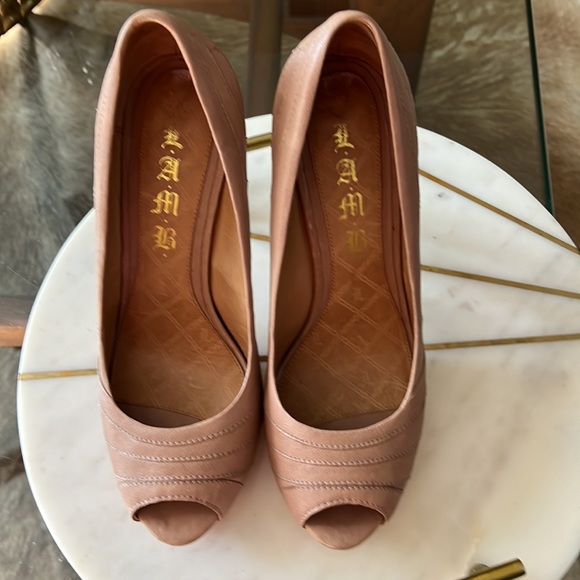 L.A.M.B by Gwen Stefani Leather pums - Picture 3 of 11